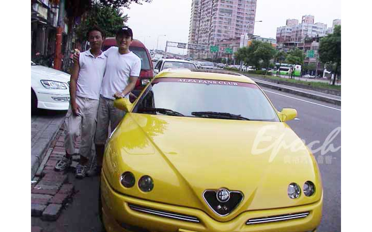 【ALFA 愛快羅密歐】V6TB 安裝 1DIN主機 | 重低音 | 電容瓶