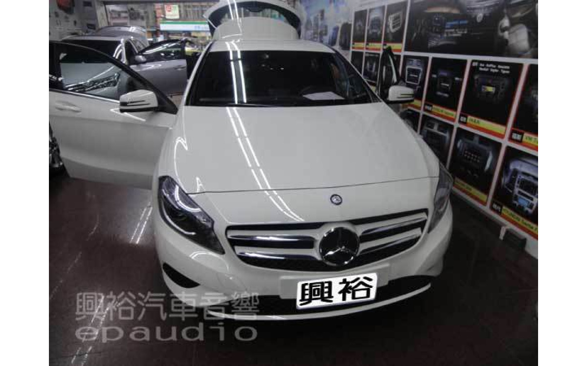 【BENZ A180】安裝行車記錄器 | 介面 | 手機鏡像 | 倒車鏡頭