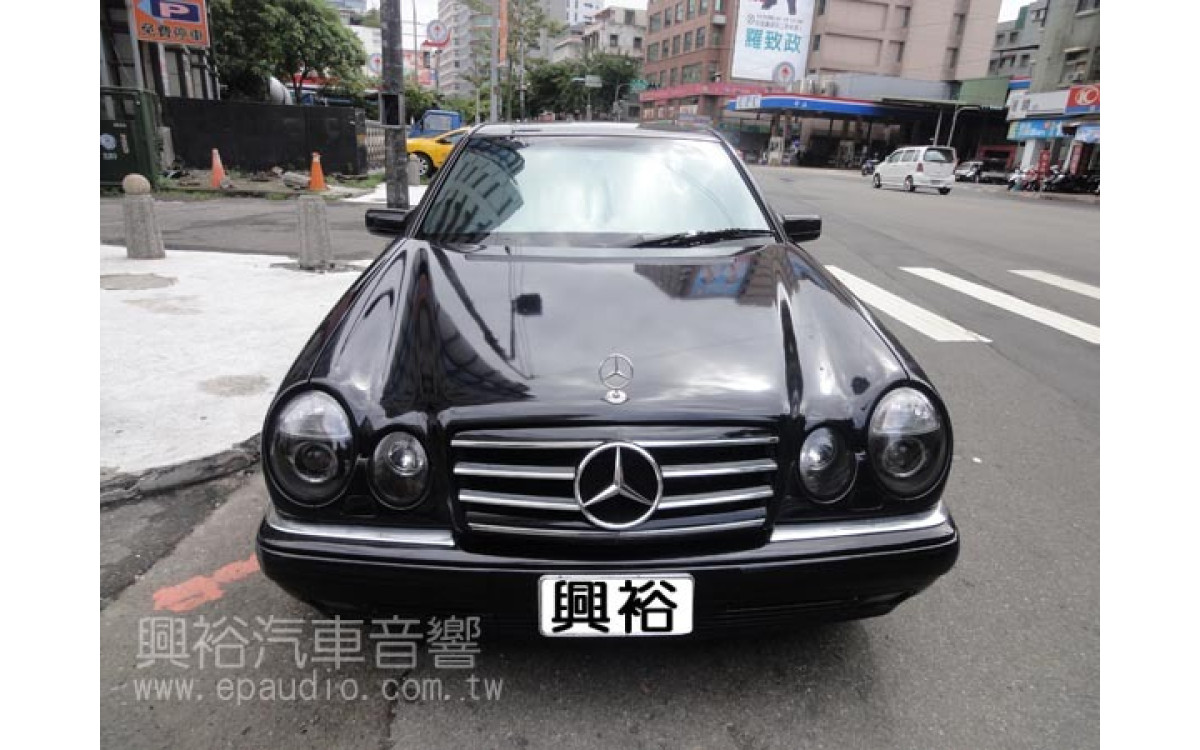 【BENZ W210】E320 安裝 1DIN音響主機