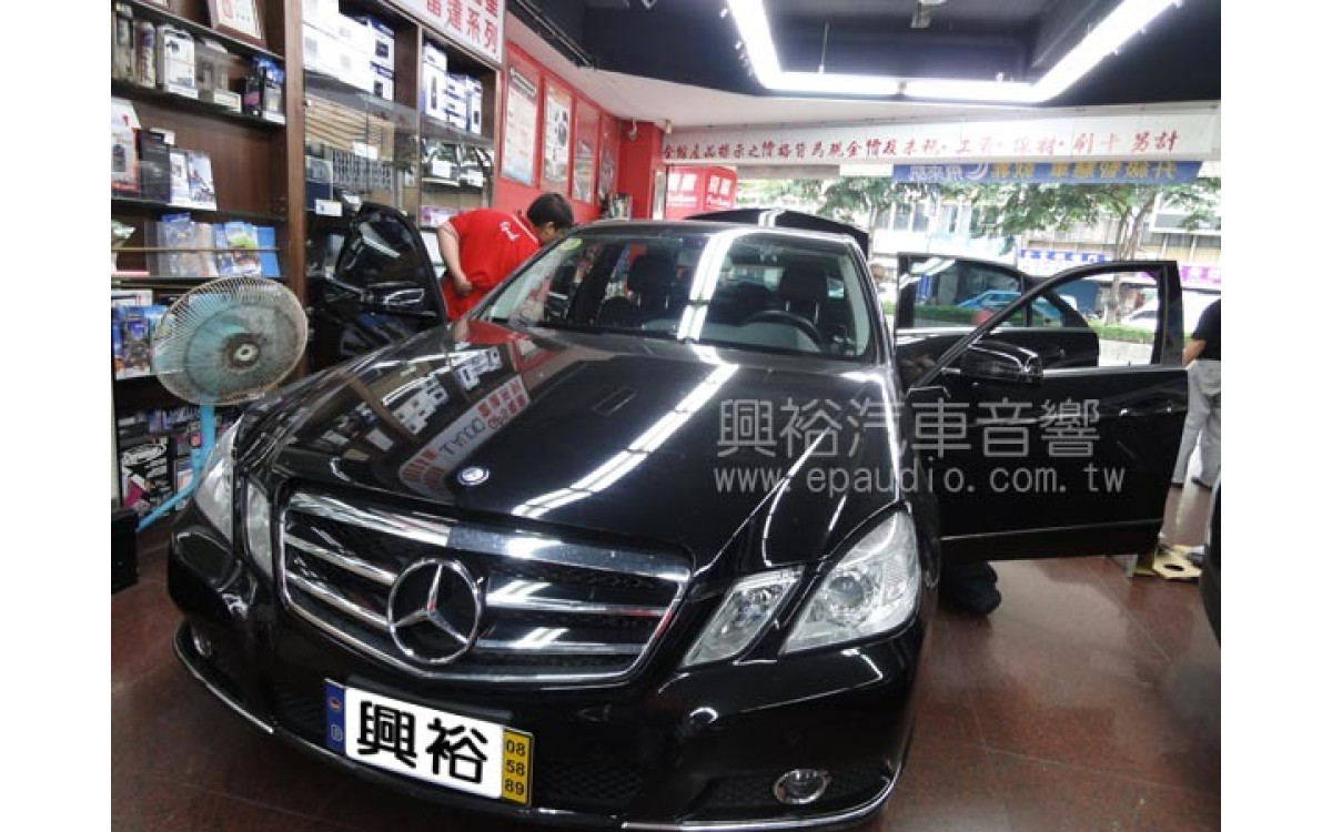 【BENZ W212】E350 安裝 喇叭 | 重低音