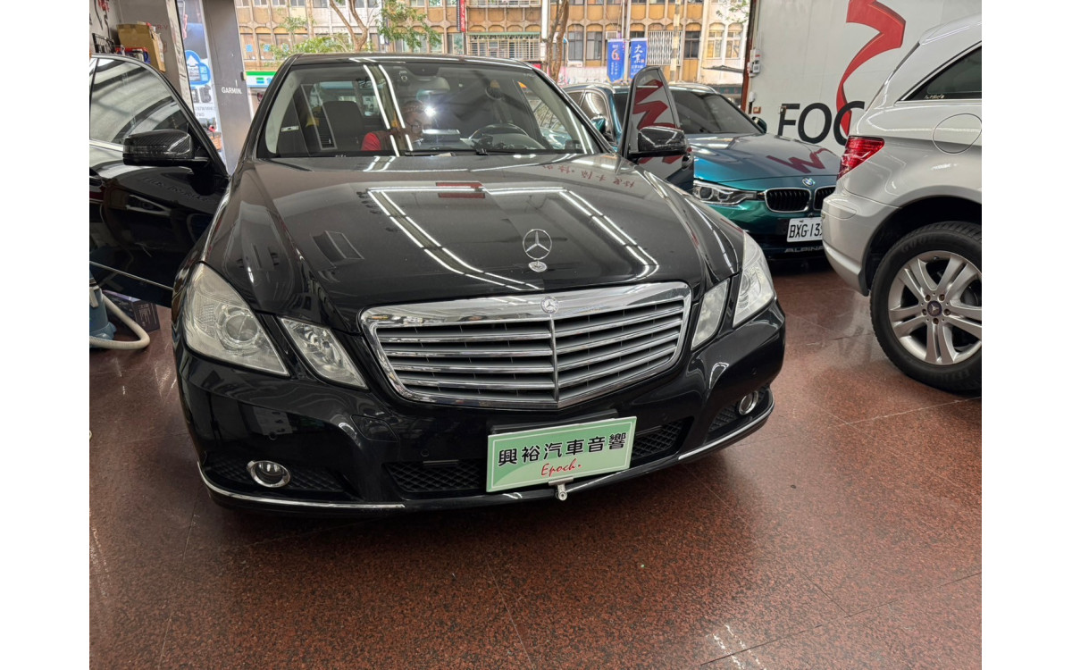 【賓士 BENZ】2024/11/28賓士W212JHY SM9專用安卓機