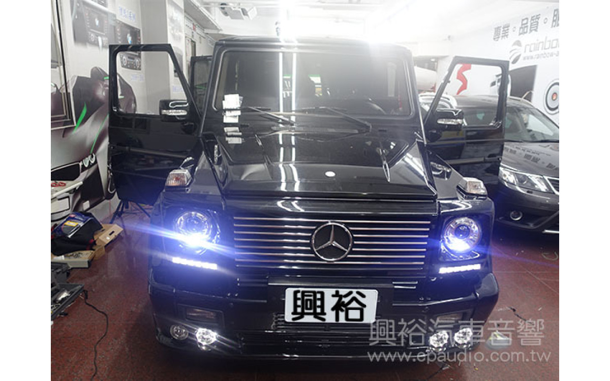 【BENZ 賓士】G500 安裝 螢幕主機 | 固定螢幕 | 胎壓偵測器 | 行車記錄器 | 倒車鏡頭