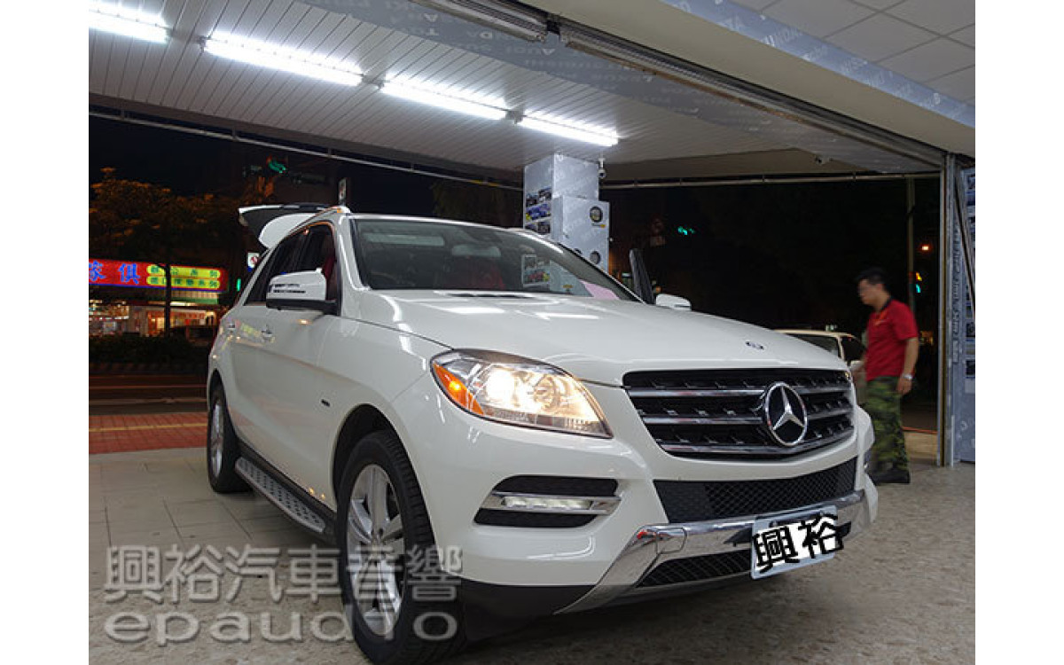 【BENZ 賓士】ML350 安裝環景系統