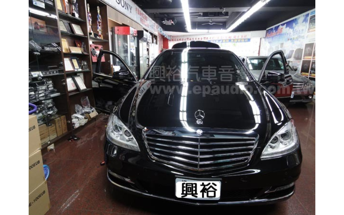 【BENZ 賓士】S350 安裝 行車紀錄器 | 數位