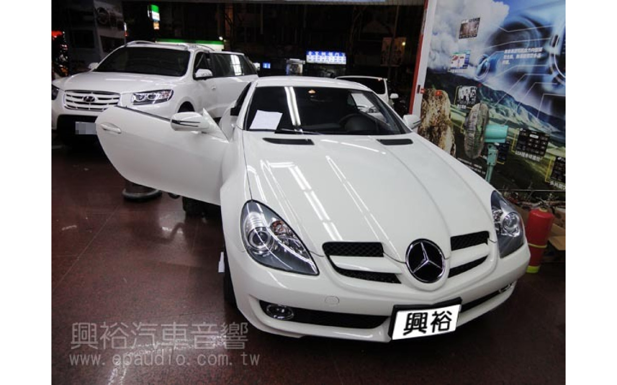 【BENZ 賓士】SLK200 安裝木工 | 制震墊 | 喇叭 | 重低音 | 擴大器