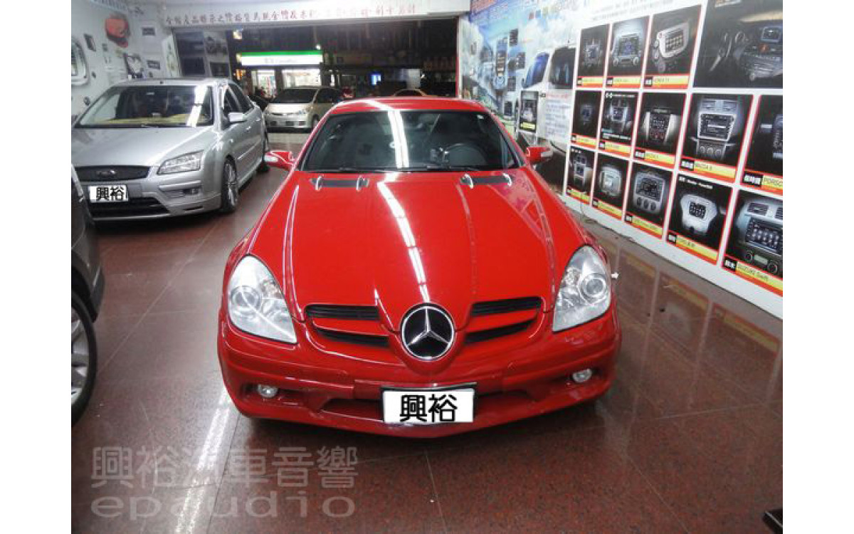 【BENZ 賓士】SLK安裝 1DIN主機