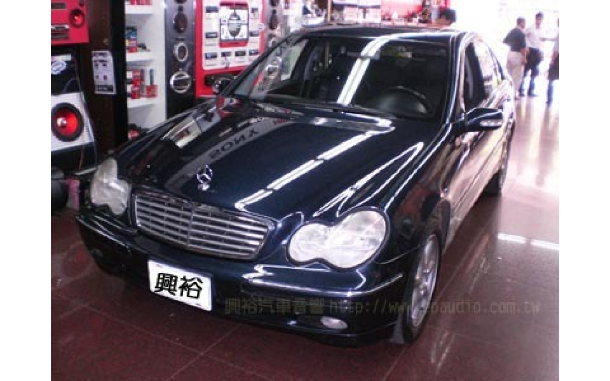 【BENZ W203】C240 安裝 倒車