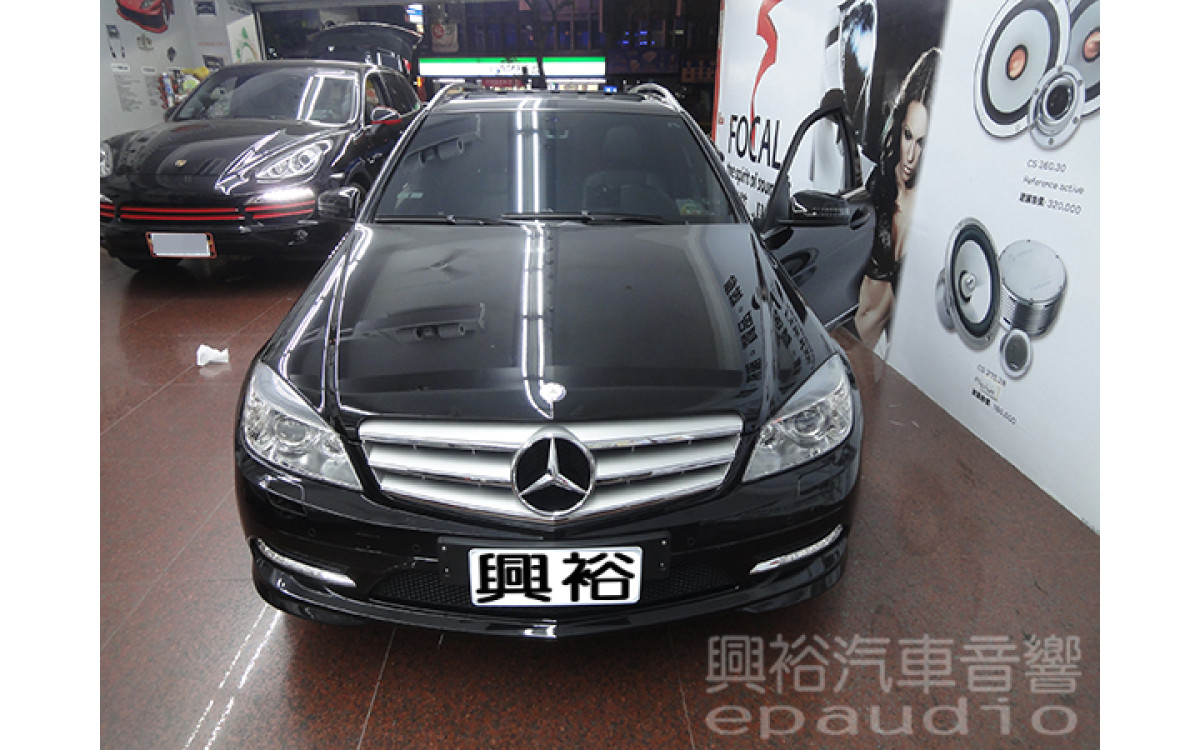 【BENZ W204】C300 安裝 衛星導航機 | 行車記錄器 | 測速器 | 倒車