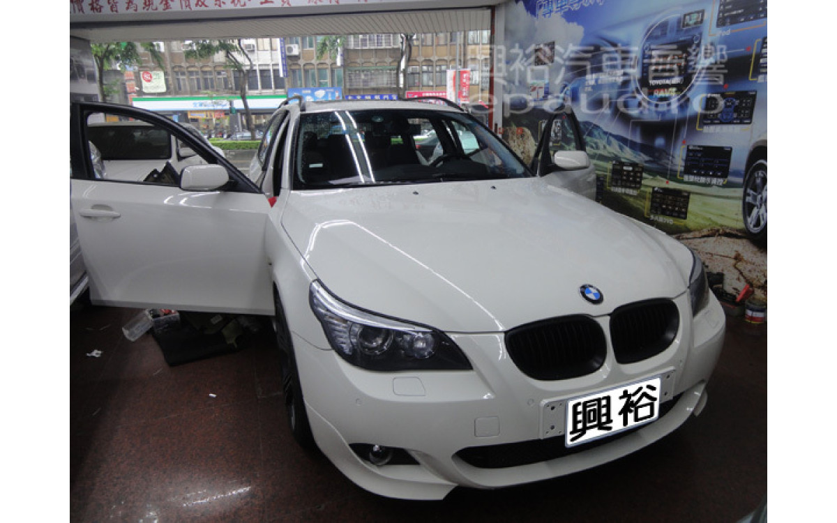 【BMW 5系列 E61】530XI 安裝 rainbow BMW專用兩音路分離式喇叭IL-C8.3