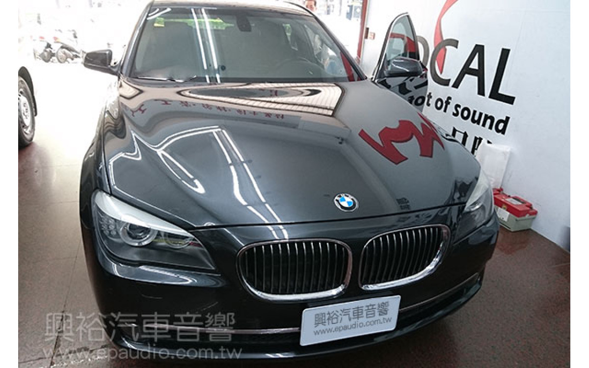 【BMW F01】740i 安裝 行車記錄器