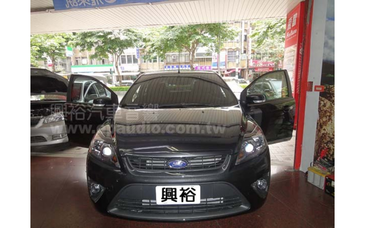 【FORD FOCUS】安裝 目擊者二代後視鏡型行車記錄器