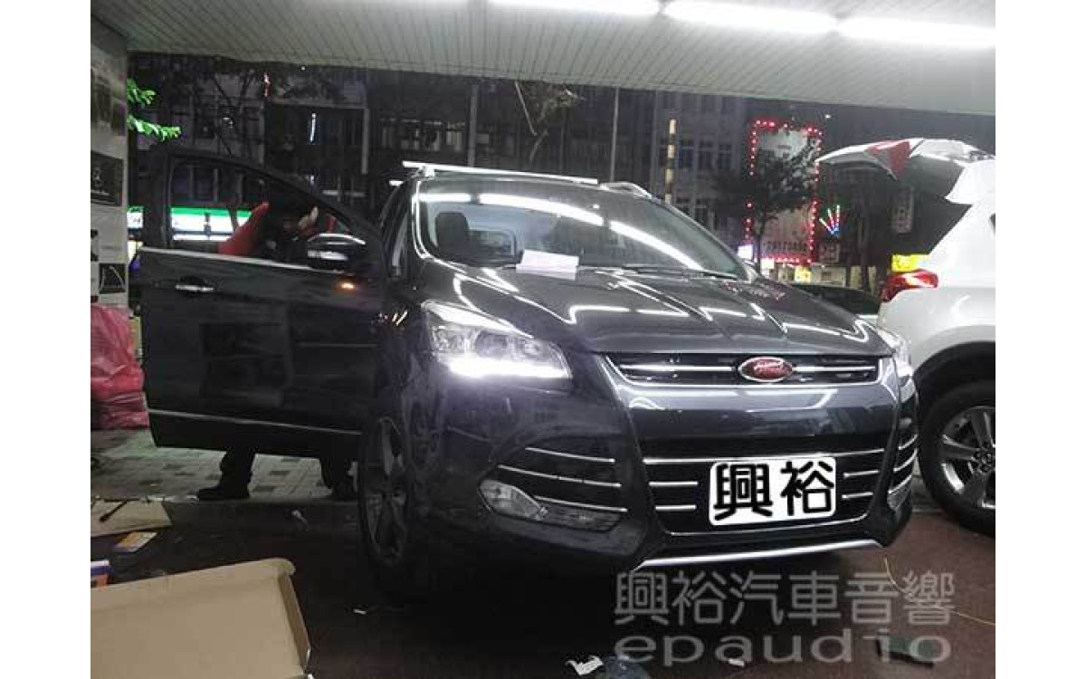 【FORD KUGA】安裝 喇叭 | 制震墊