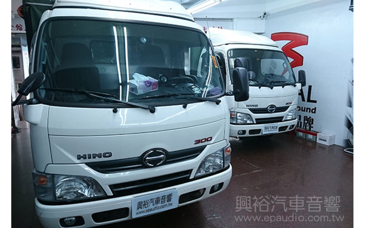 【HINO】300大貨車  安裝 後視鏡螢幕 | 倒車