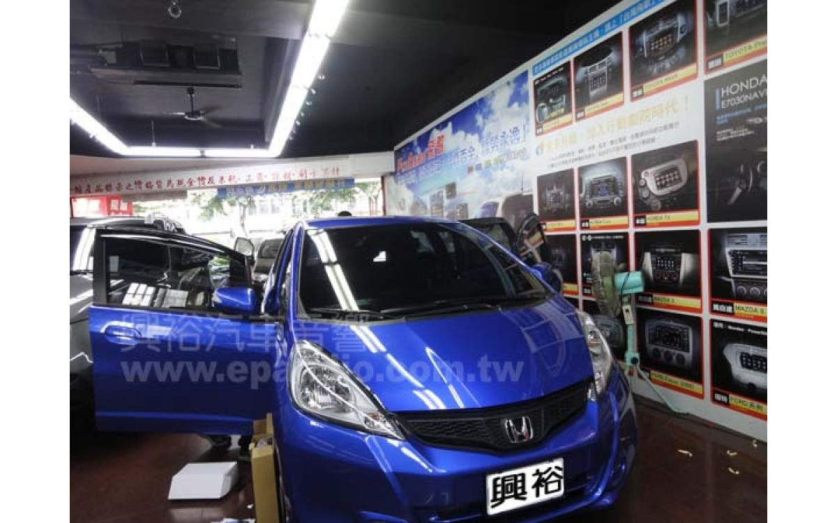 【HONDA 本田】FIT 安裝螢幕主機|導航|數位電視|倒車鏡頭