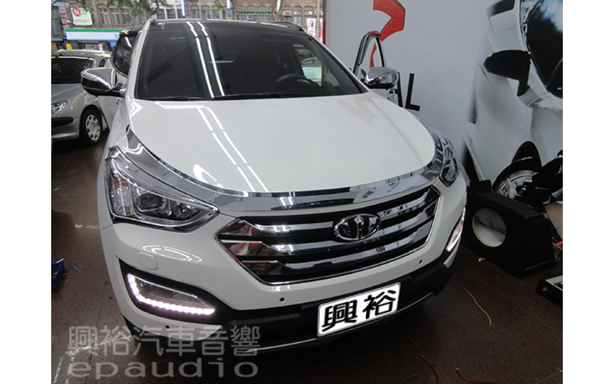 【Hyundai 現代】IX45 安裝 螢幕主機 | 頭枕螢幕 | 環景系統