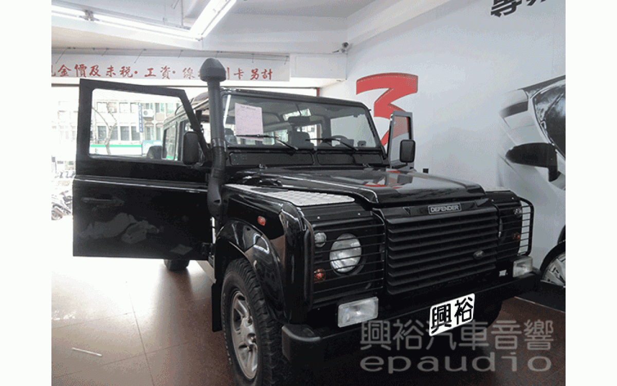 【Land Rover】路華defender110 安裝  導航機 | 行車記錄器 | 倒車