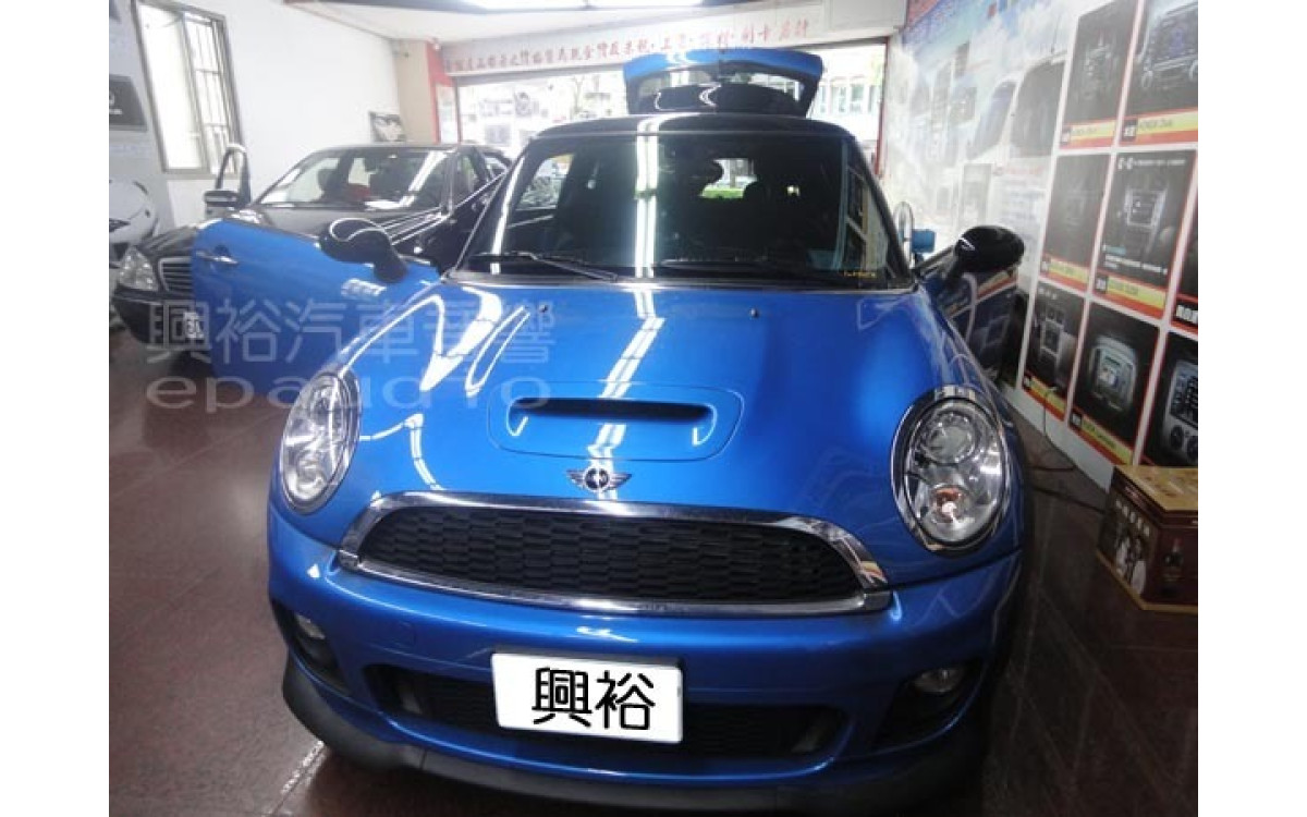 【MINI 迷你】MINI Cooper 安裝 分割行車記錄器