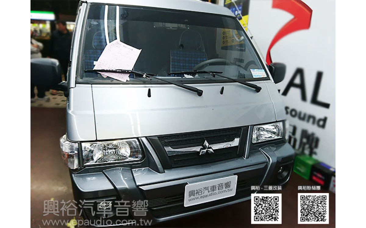 【MITSUBISHI 貨車】2016年Delica 安裝 固定式螢幕 | 側邊鏡頭