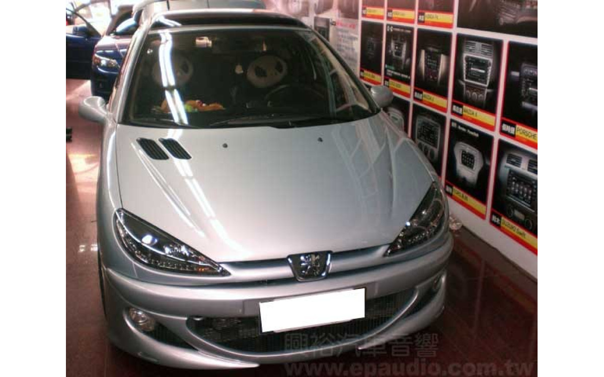 【PEUGEOT 寶獅】206 安裝伸縮螢幕主機|重低音|喇叭