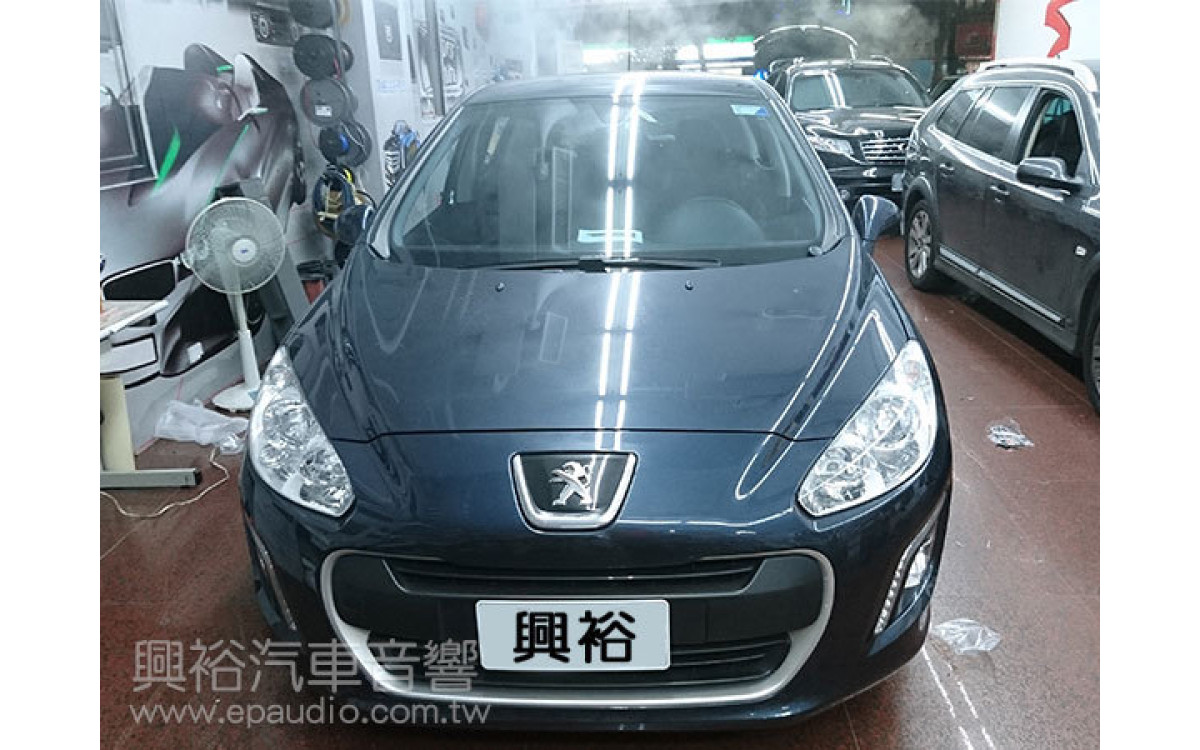【PEUGEOT 寶獅】308 安裝伸縮螢幕主機