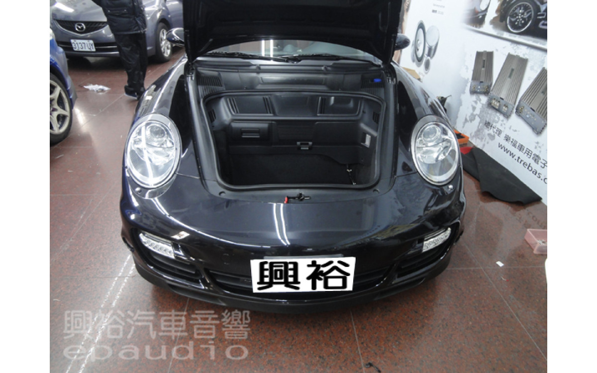 【Porsche 保時捷】911 安裝 導航更新|倒車鏡頭