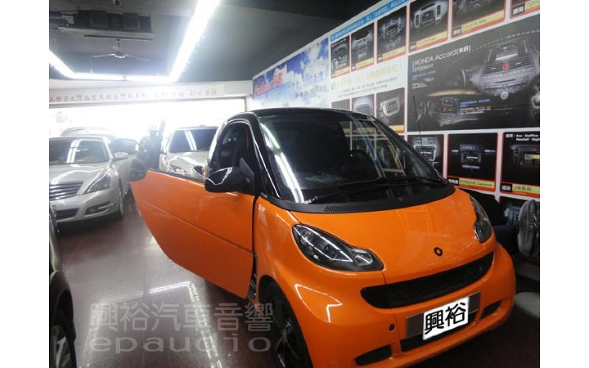 【SMART】 安裝專款螢幕主機 | 倒車鏡頭