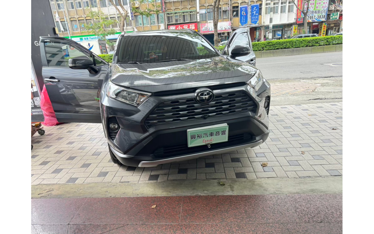【TOYOTA 豐田】 2024/12/26RAV4 山水SAM5650沿用原廠環景擴大機