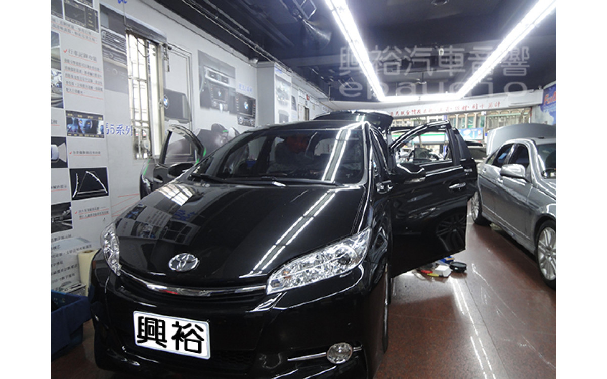 【TOYOTA 豐田】WISH 改喇叭 | 螢幕主機 | 數位電視 | 多媒體播放器 | 分音器 | 擴大機 | 重低音 | 倒車