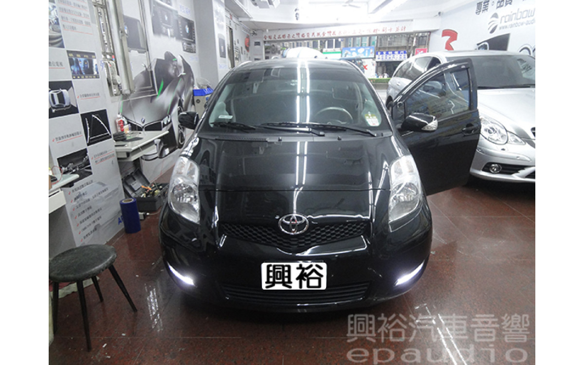 【TOYOTA 豐田】YARIS 改螢幕主機 | 喇叭