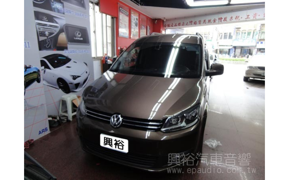 【VW 福斯】CADDY 安裝頭枕螢幕|數位電視|同軸喇叭