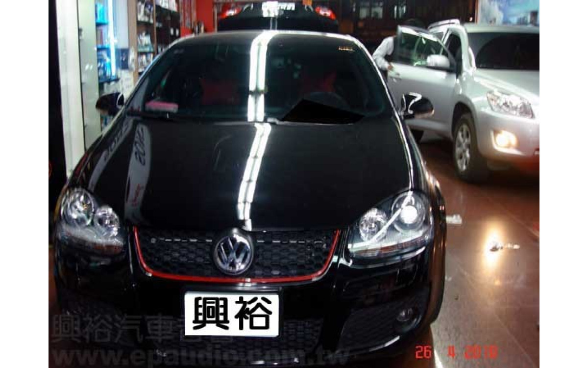 【VW 福斯】JETTA 安裝 專款螢幕主機 | 重低音 | 倒車鏡頭
