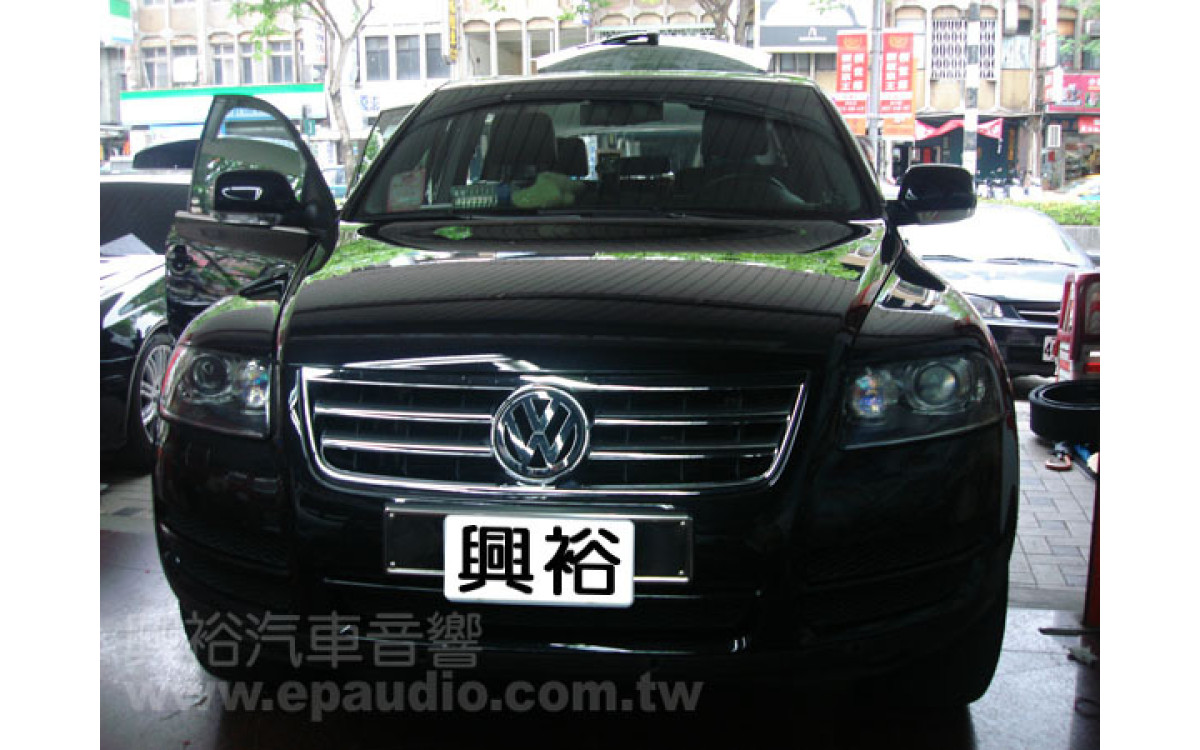 【VW 福斯】Touareg 改專款螢幕主機 | 數位 | 導航 | 倒車